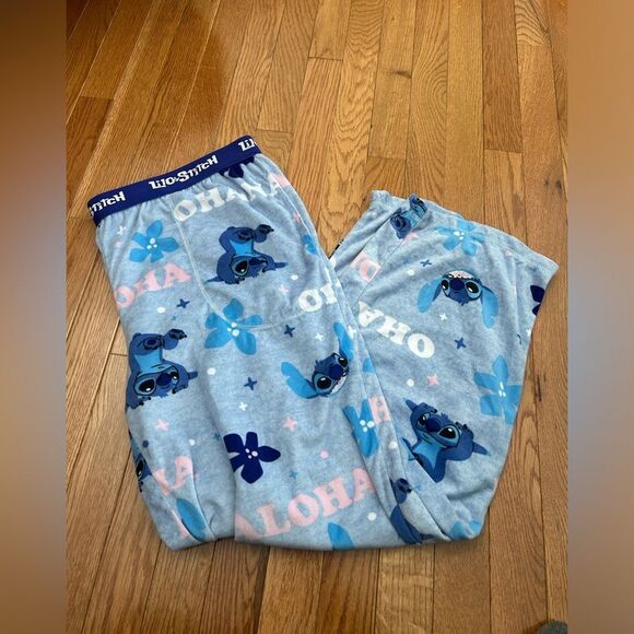 Women’s Disney Lilo & Stitch Fleece Pajama Pants - Picture 1 of 2